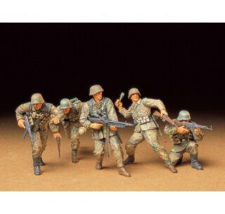 Tamiya 35196 1:35 WWII Fig.-Set Dt. Frontsoldaten (5) 300035196