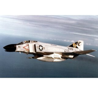 Tamiya 61121 1:48 F-4B Phantom II McDonnell Douglas 300061121