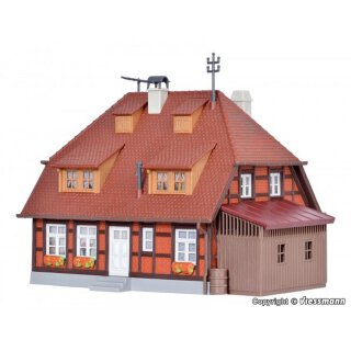 Kibri 38209 H0 Haus Mühlenweg im Spreewald inkl. Hausbeleuchtungs-Startset