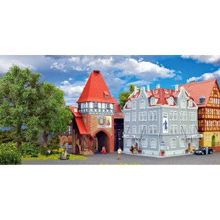 Kibri 12507 H0 Hotel Ritter mit Stadttor
