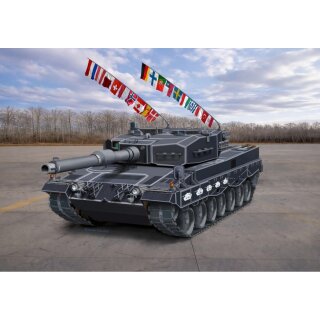 Revell 03368 1:35 Leopard 2A4 - Special Decoration 40th anniversary
