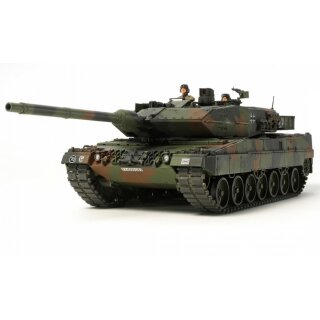 Tamiya 35271 1:35 BW KPz Leopard 2A6 (3) 300035271
